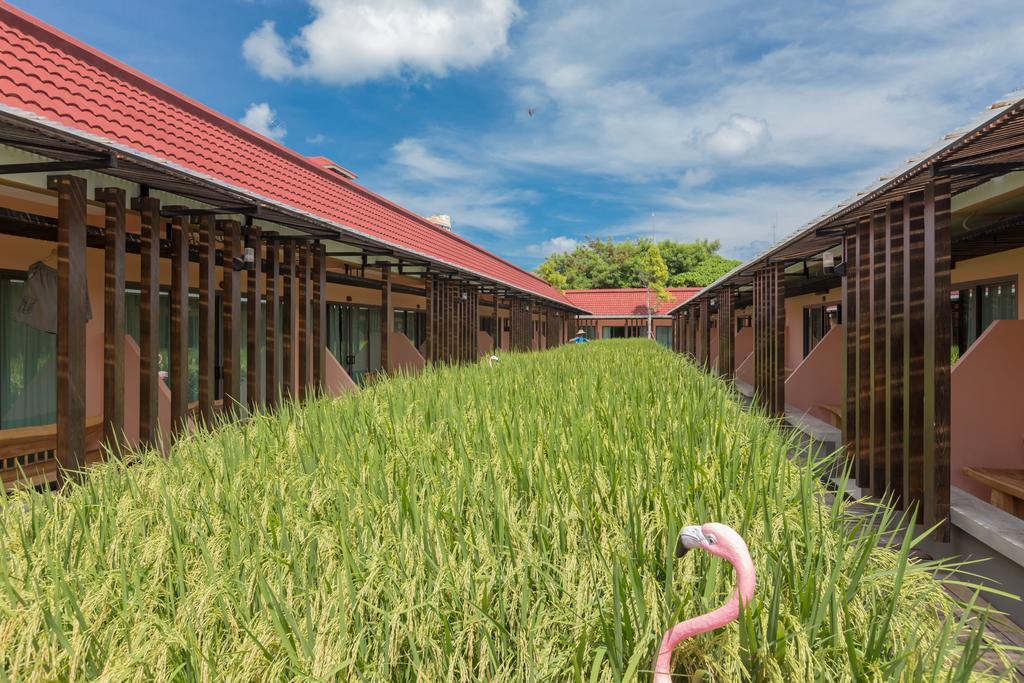 Naina Resort & Spa - Sha Extra Plus Patong Exterior foto