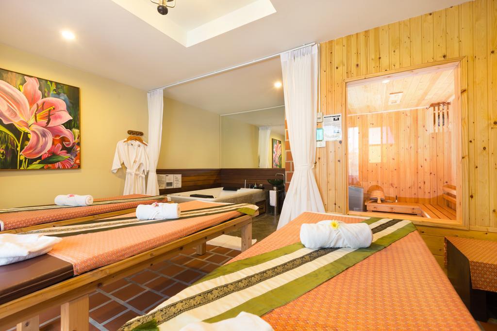 Naina Resort & Spa - Sha Extra Plus Patong Exterior foto